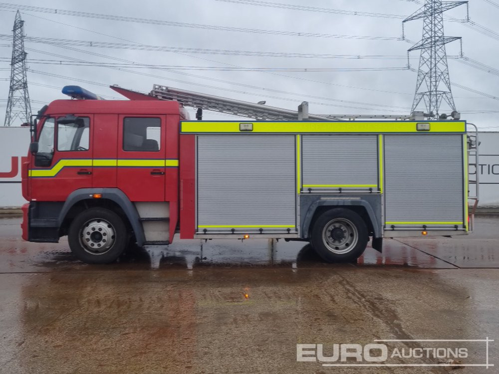 2002 MAN 4x2 Fire Engine, Automatic Gearbox (Reg. Docs. Available) - İtfaiye aracı: fotoğraf 2 2002 MAN 4x2 Fire Engine, Automatic Gearbox (Reg. Docs. Available) - İtfaiye aracı: fotoğraf 2