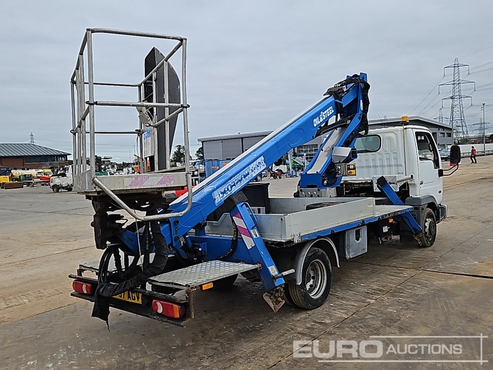 2007 Nissan Cabstar 35.13 - Araç üzerine platform: fotoğraf 5 2007 Nissan Cabstar 35.13 - Araç üzerine platform: fotoğraf 5