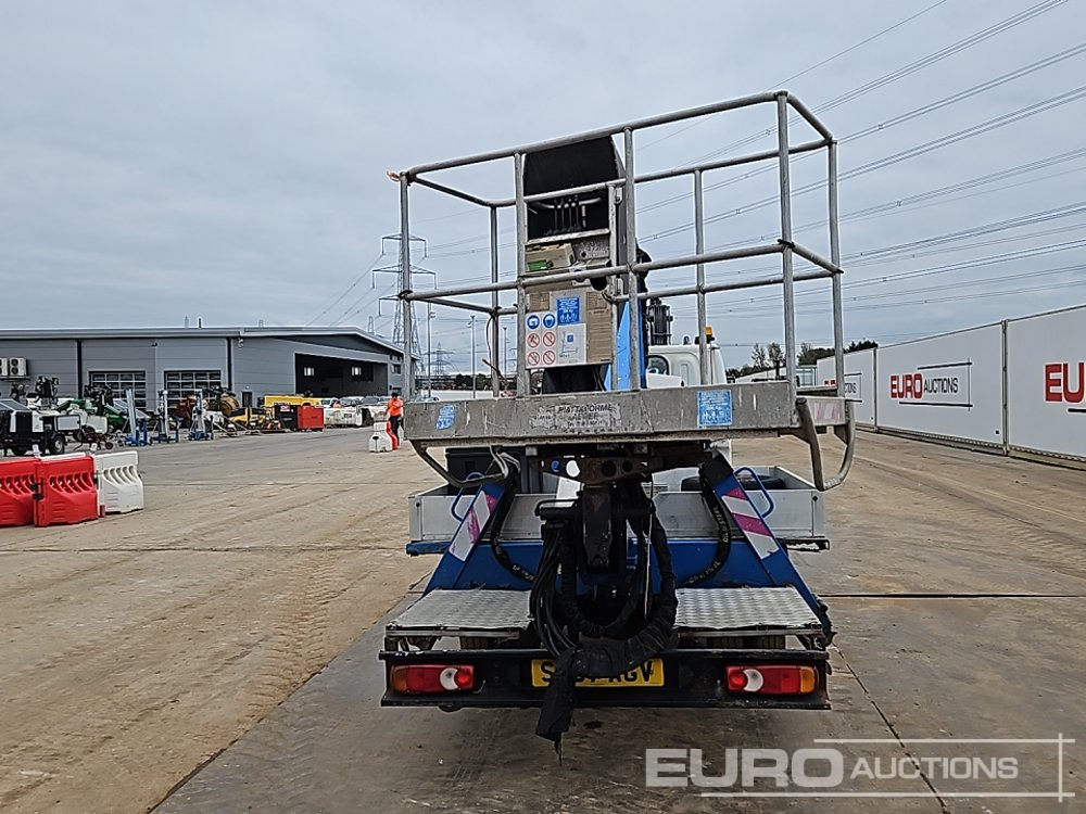 2007 Nissan Cabstar 35.13 - Araç üzerine platform: fotoğraf 4 2007 Nissan Cabstar 35.13 - Araç üzerine platform: fotoğraf 4