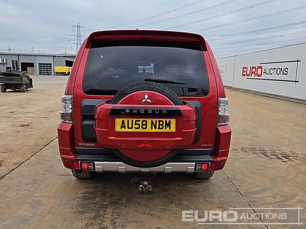 2008 Mitsubishi Shogun - SUV: fotoğraf 4 2008 Mitsubishi Shogun - SUV: fotoğraf 4