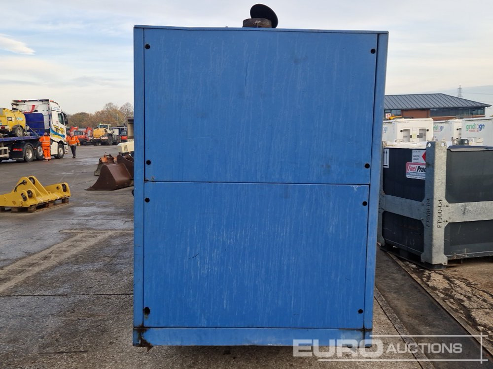 2010 SDMO V275C2 - Elektrikli jeneratör: fotoğraf 2 2010 SDMO V275C2 - Elektrikli jeneratör: fotoğraf 2