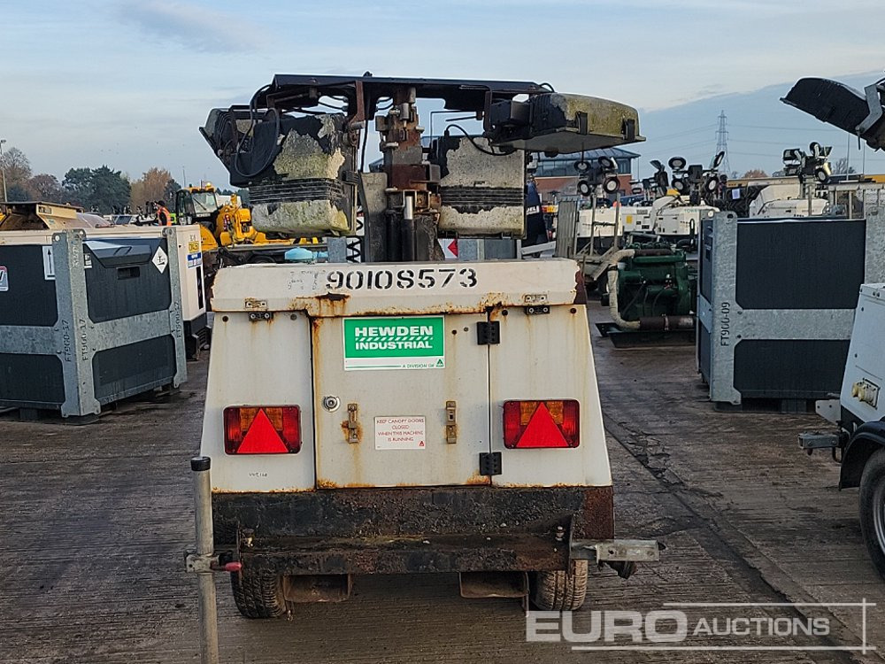 2010 SMC TL90 - Aydınlatma kulesi: fotoğraf 4 2010 SMC TL90 - Aydınlatma kulesi: fotoğraf 4