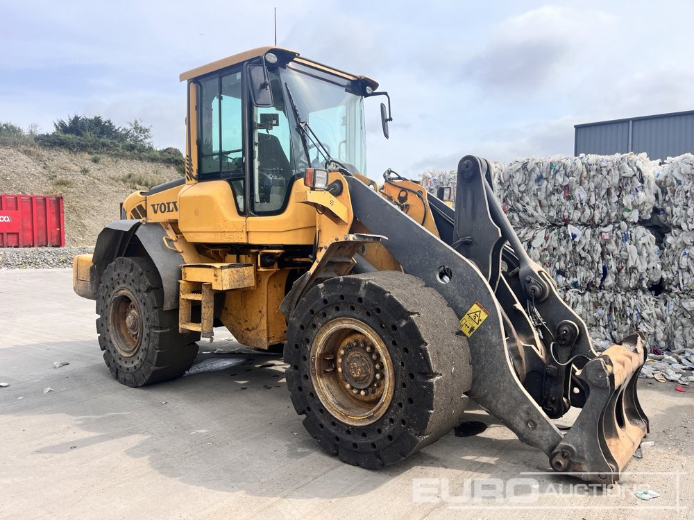 2010 Volvo L90F - Tekerlekli yükleyici: fotoğraf 1 2010 Volvo L90F - Tekerlekli yükleyici: fotoğraf 1