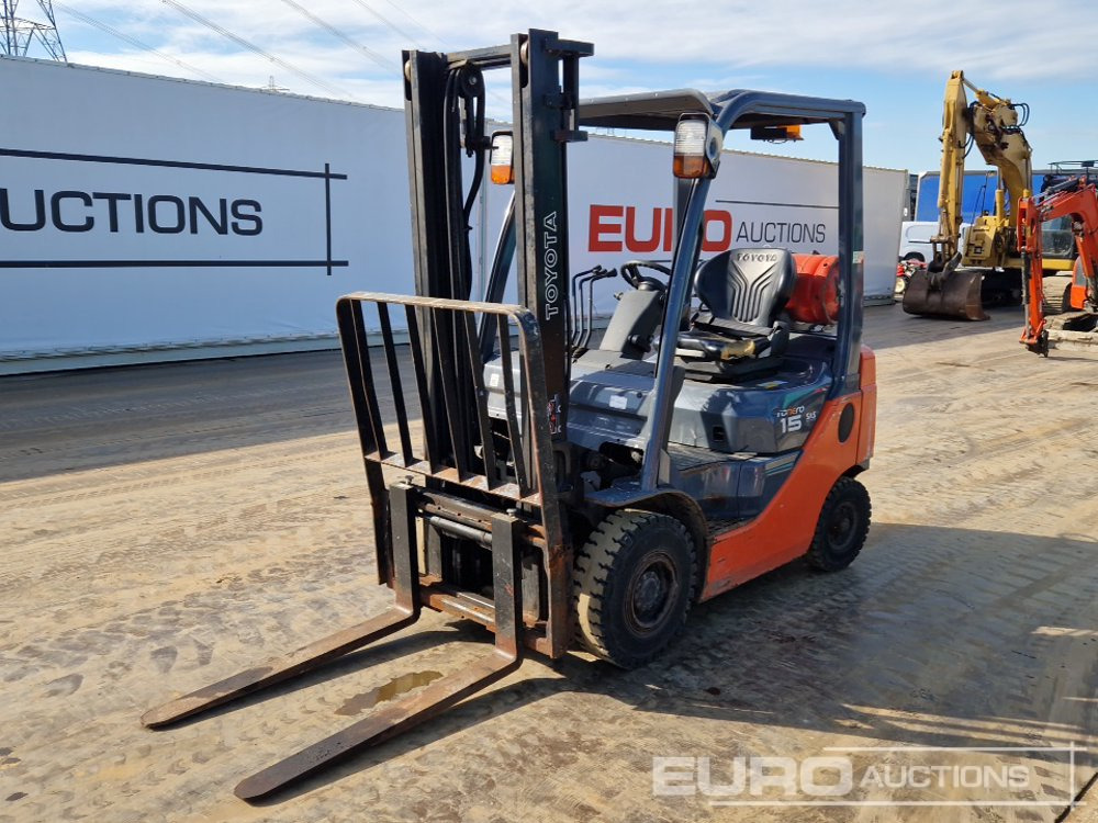 2011 Toyota 02-8FGF15 - Forklift: fotoğraf 1 2011 Toyota 02-8FGF15 - Forklift: fotoğraf 1