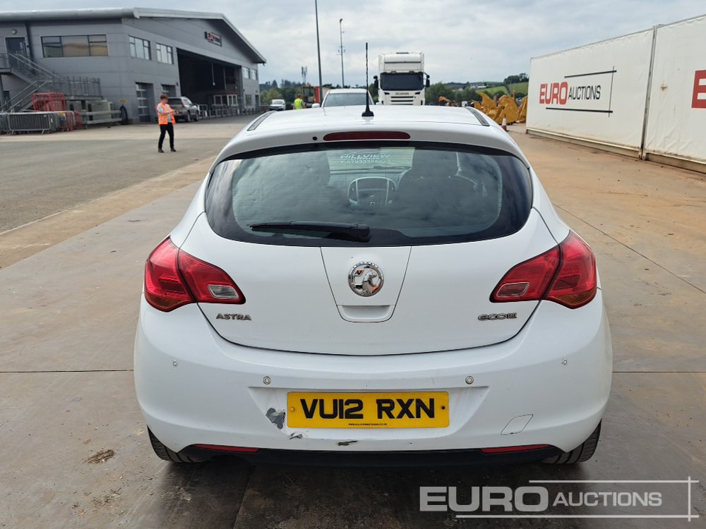 2012 Vauxhall Astra - Binek araba: fotoğraf 4 2012 Vauxhall Astra - Binek araba: fotoğraf 4