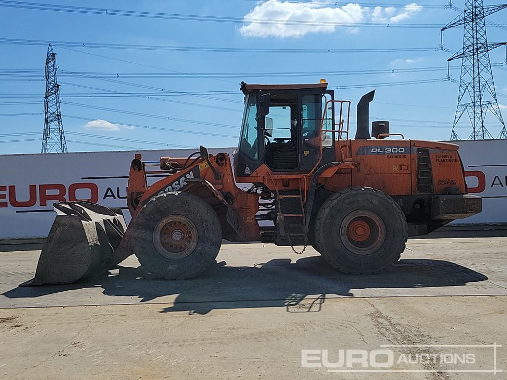 2014 Doosan DL300 - Tekerlekli yükleyici: fotoğraf 2 2014 Doosan DL300 - Tekerlekli yükleyici: fotoğraf 2