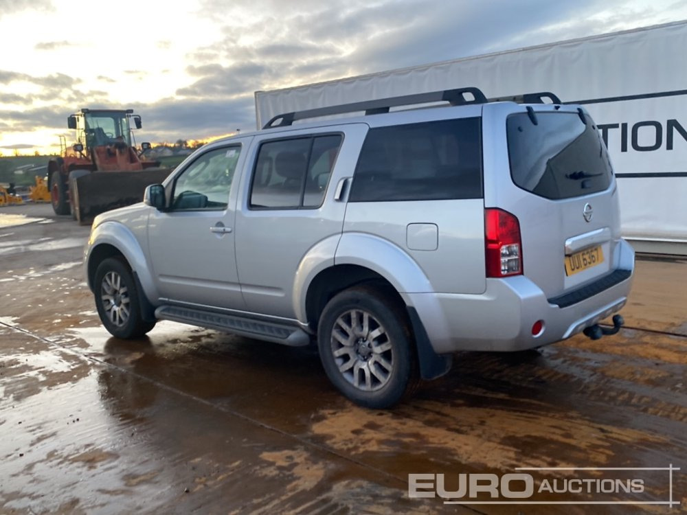 2014 Nissan Pathfinder - SUV: fotoğraf 3 2014 Nissan Pathfinder - SUV: fotoğraf 3