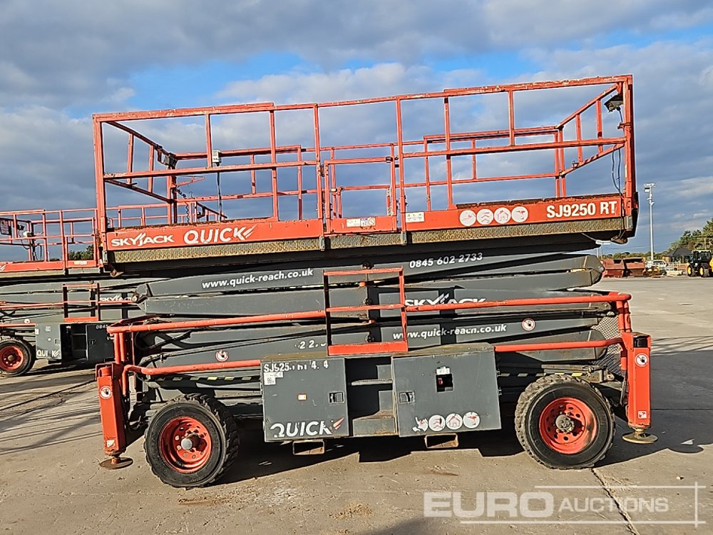 2014 SkyJack SJ9250 - Araçüstü platform: fotoğraf 2 2014 SkyJack SJ9250 - Araçüstü platform: fotoğraf 2