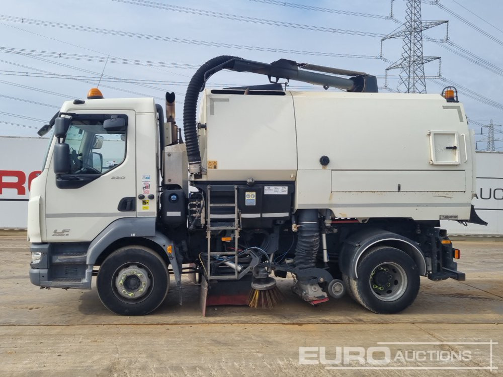 2015 DAF LF220 - Yol süpürme aracı: fotoğraf 2 2015 DAF LF220 - Yol süpürme aracı: fotoğraf 2