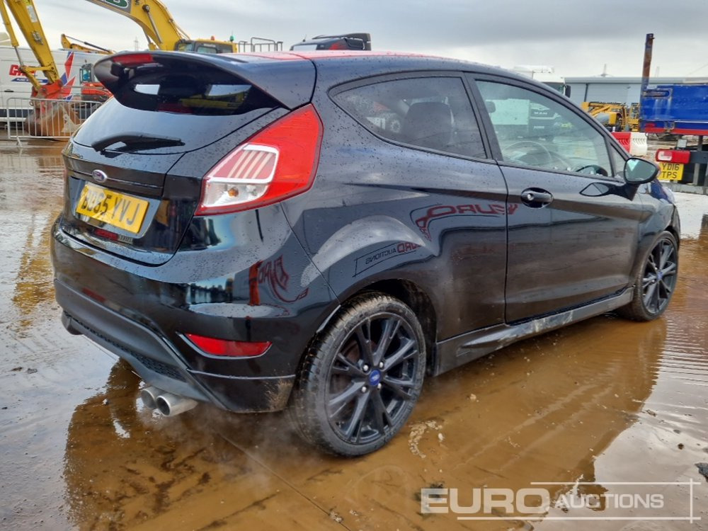 2015 Ford Fiesta - Binek araba: fotoğraf 5 2015 Ford Fiesta - Binek araba: fotoğraf 5