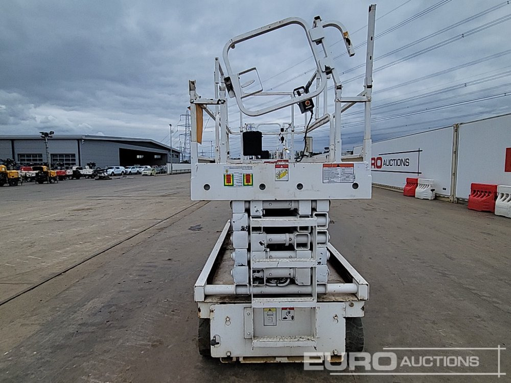 2015 Haulotte Compact 14 - Araçüstü platform: fotoğraf 4 2015 Haulotte Compact 14 - Araçüstü platform: fotoğraf 4