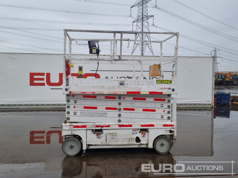 2015 Haulotte Compact 14 - Araçüstü platform: fotoğraf 2 2015 Haulotte Compact 14 - Araçüstü platform: fotoğraf 2