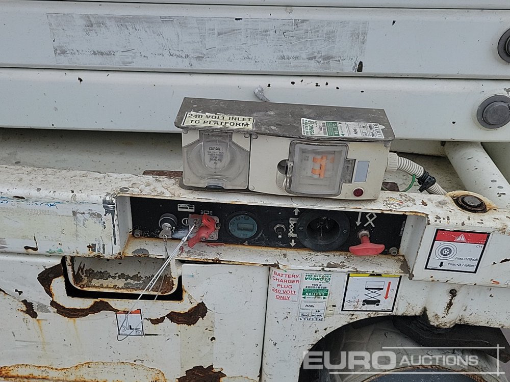 Araçüstü platform 2015 Haulotte Compact 14: fotoğraf 21