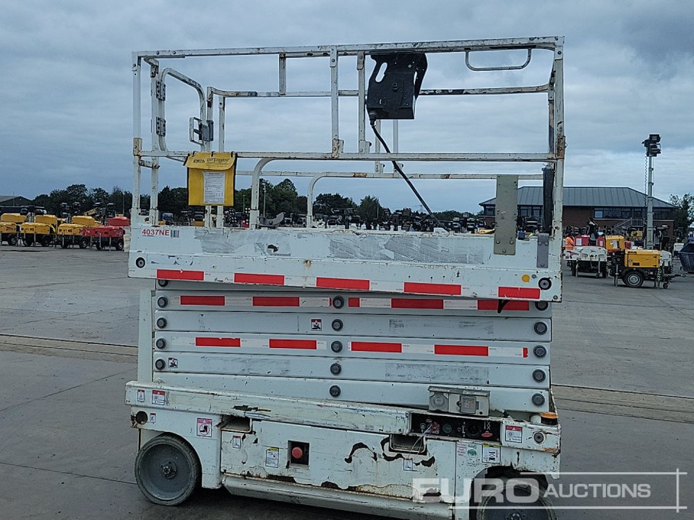 Araçüstü platform 2015 Haulotte Compact 14: fotoğraf 6