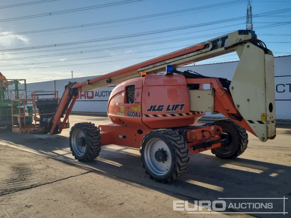 2015 JLG 600AJ - Araçüstü platform: fotoğraf 3 2015 JLG 600AJ - Araçüstü platform: fotoğraf 3