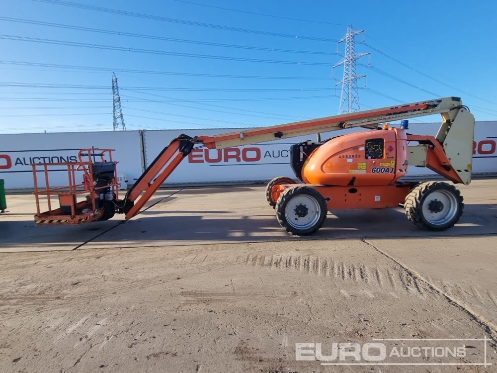 2015 JLG 600AJ - Araçüstü platform: fotoğraf 2 2015 JLG 600AJ - Araçüstü platform: fotoğraf 2