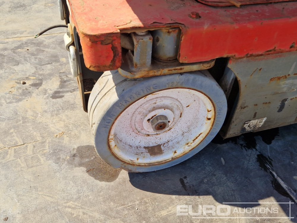 Araçüstü platform 2015 SkyJack SJ16: fotoğraf 9