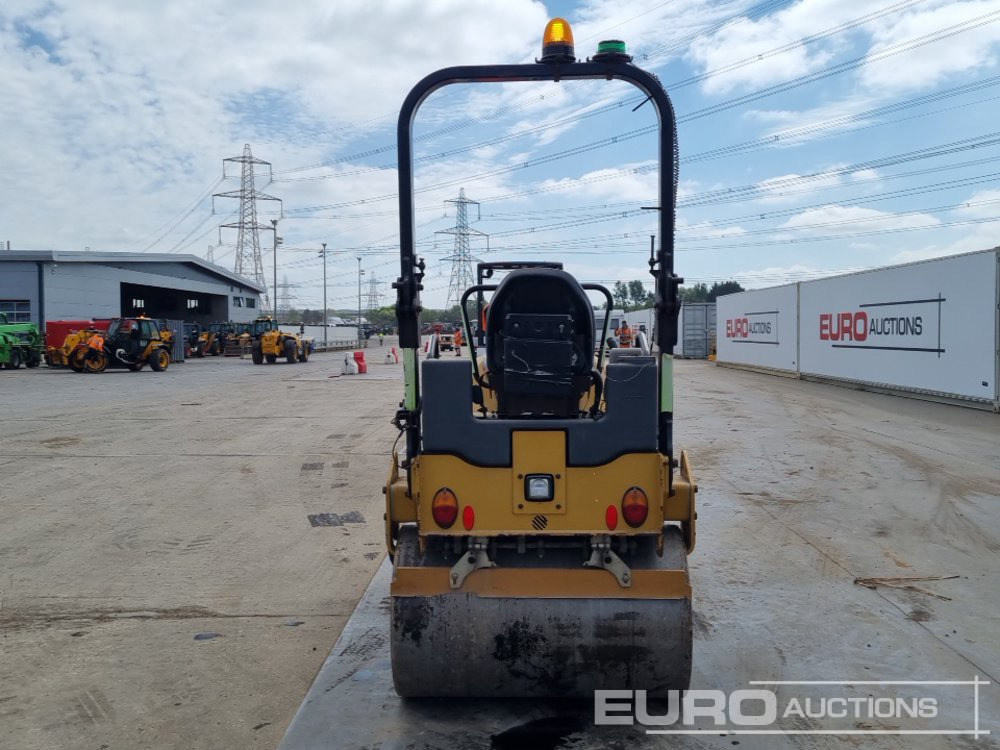 2016 CAT CB24B - Silindir makinesi: fotoğraf 4 2016 CAT CB24B - Silindir makinesi: fotoğraf 4