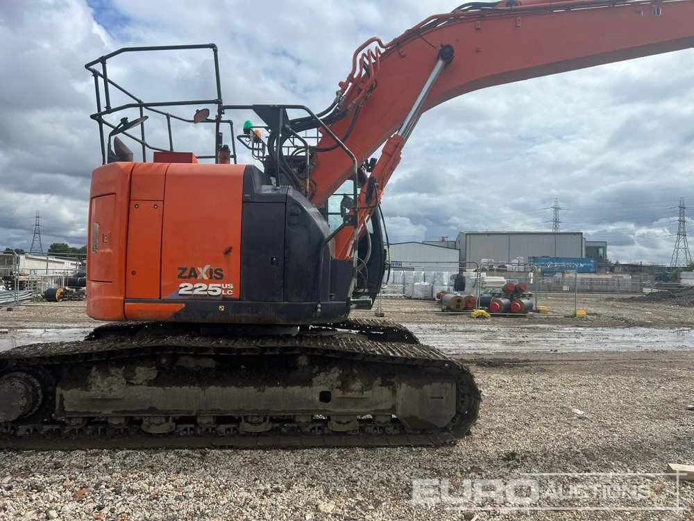 2017 Hitachi ZX225USLC-6 - Paletli ekskavatör: fotoğraf 3 2017 Hitachi ZX225USLC-6 - Paletli ekskavatör: fotoğraf 3