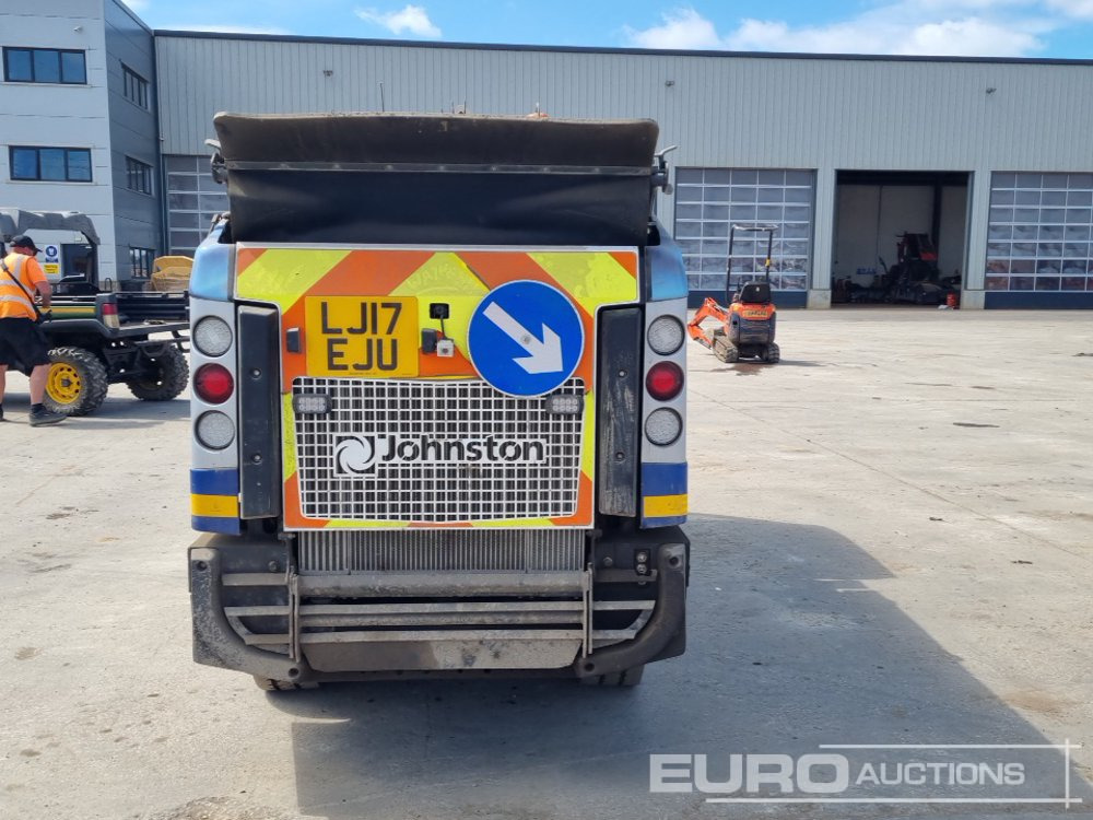 2017 Johnston 4x2 Road Sweeper, Reverse Camera, Automatic Gearbox (Category S Insurance Loss, Runs No Drive) - Yol süpürme aracı: fotoğraf 4 2017 Johnston 4x2 Road Sweeper, Reverse Camera, Automatic Gearbox (Category S Insurance Loss, Runs No Drive) - Yol süpürme aracı: fotoğraf 4