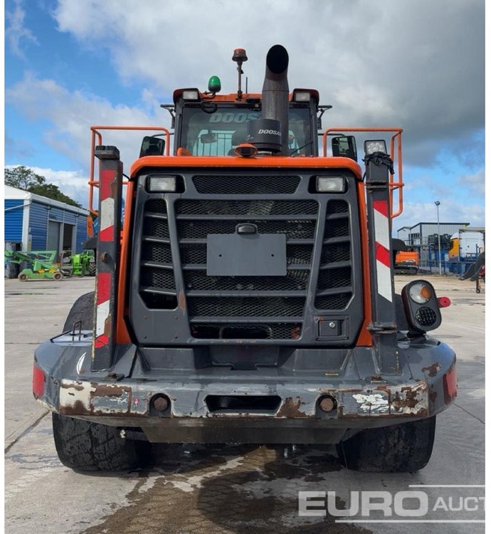 2020 Doosan DL300-5 - Tekerlekli yükleyici: fotoğraf 4 2020 Doosan DL300-5 - Tekerlekli yükleyici: fotoğraf 4
