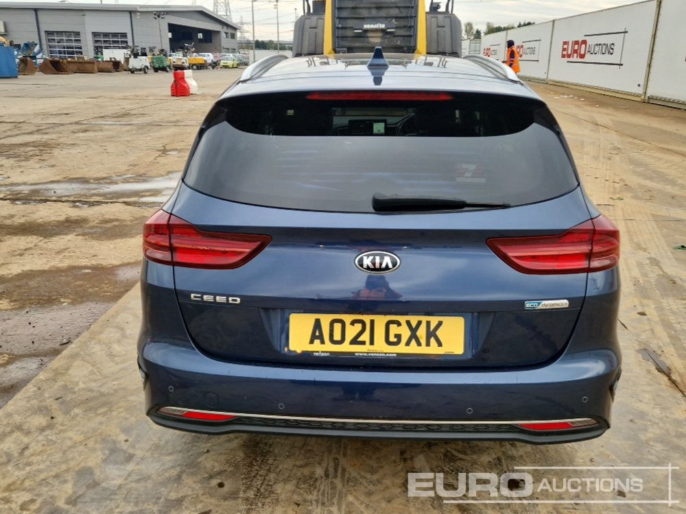 2021 Kia Ceed - Binek araba: fotoğraf 4 2021 Kia Ceed - Binek araba: fotoğraf 4