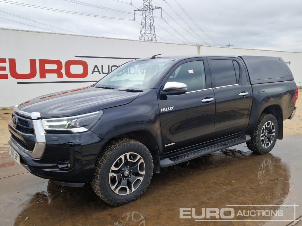 2021 Toyota Hilux Invincible - Pikap: fotoğraf 1 2021 Toyota Hilux Invincible - Pikap: fotoğraf 1