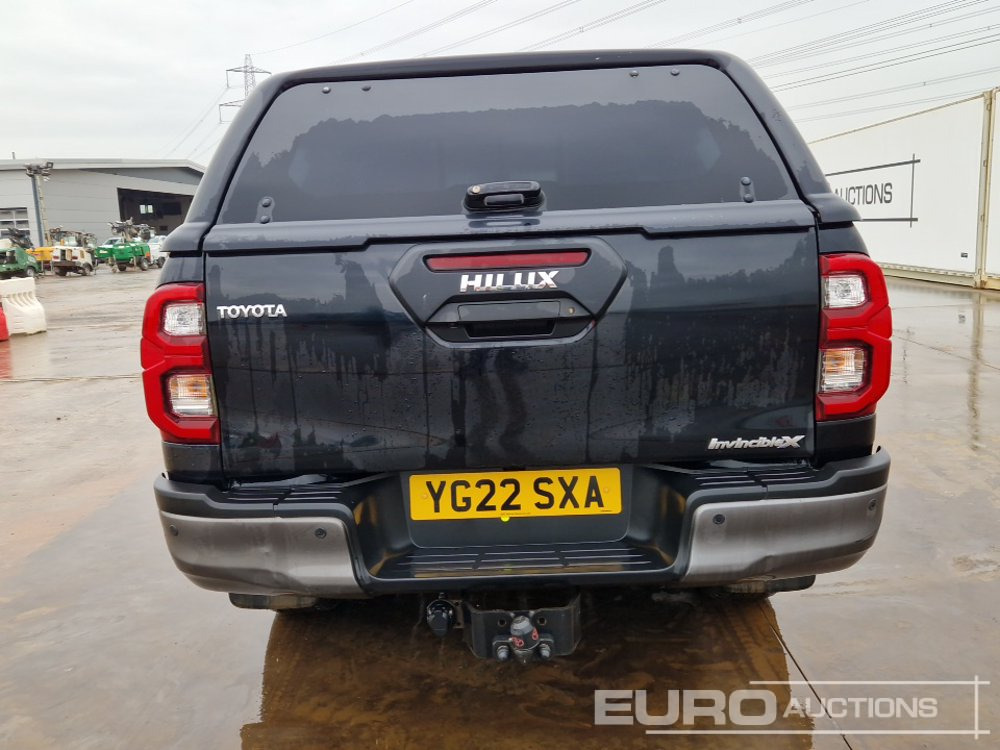 2022 Toyota Hilux Invincible X - Pikap: fotoğraf 4 2022 Toyota Hilux Invincible X - Pikap: fotoğraf 4