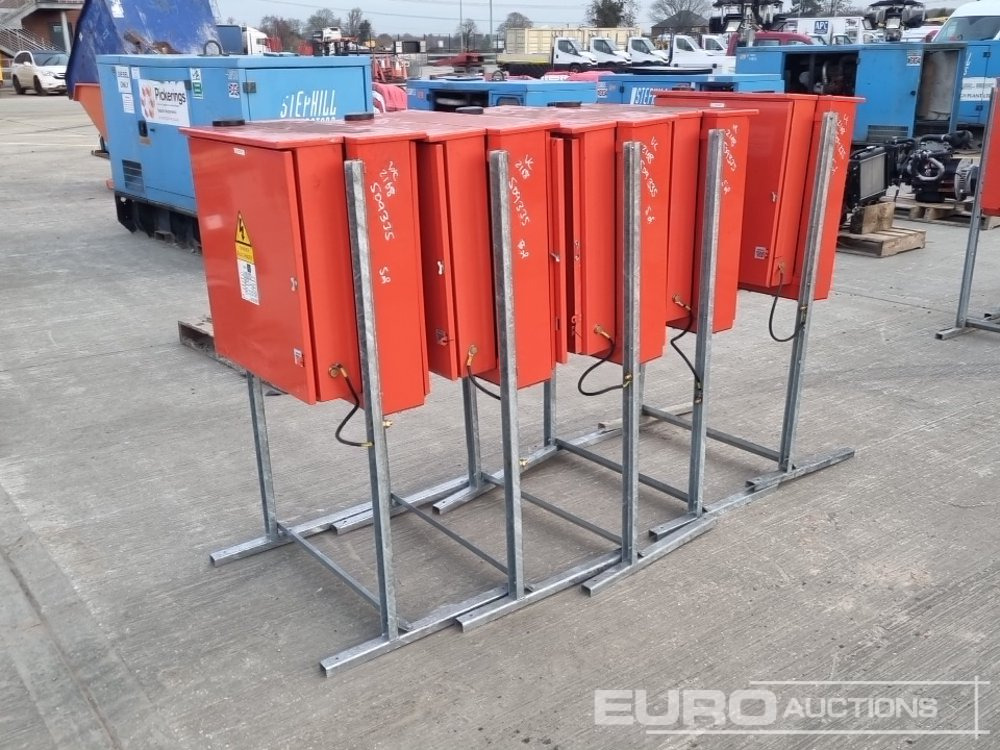400 Volt Distributing Boxes (5 of) - İnşaat ekipmanı: fotoğraf 1 400 Volt Distributing Boxes (5 of) - İnşaat ekipmanı: fotoğraf 1