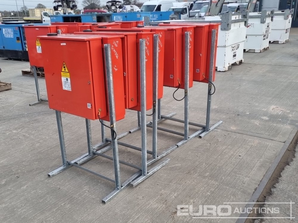 400 Volt Distributing Boxes (5 of) - İnşaat ekipmanı: fotoğraf 1 400 Volt Distributing Boxes (5 of) - İnşaat ekipmanı: fotoğraf 1