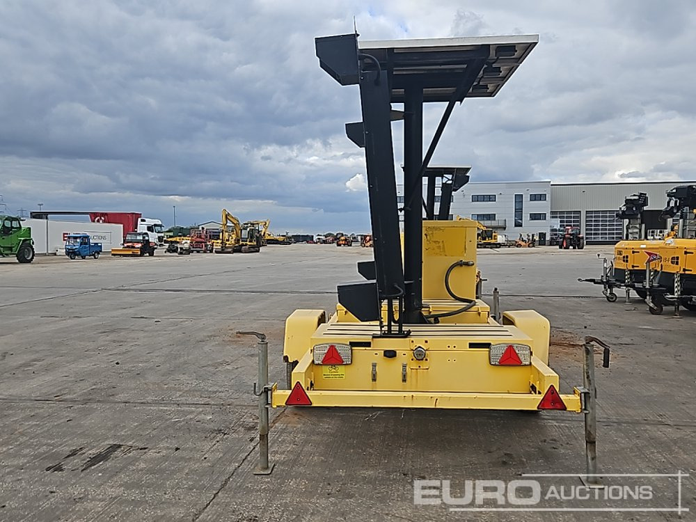 American Signal Co 42100 - İş makinası römorku: fotoğraf 4 American Signal Co 42100 - İş makinası römorku: fotoğraf 4