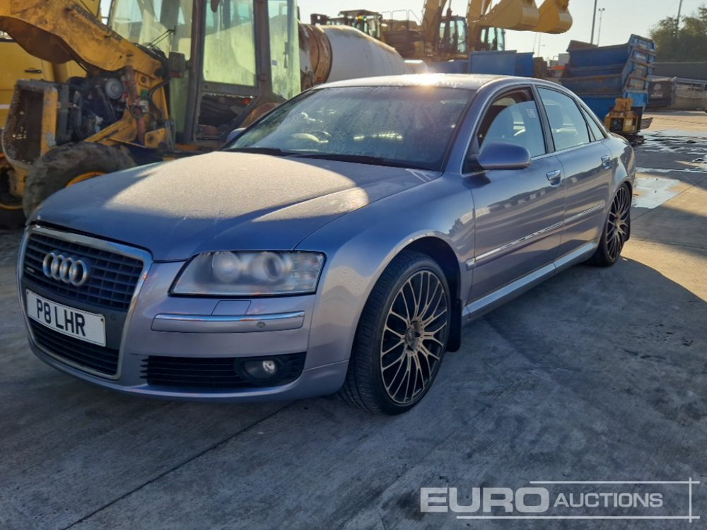 Audi A8 - Binek araba: fotoğraf 1 Audi A8 - Binek araba: fotoğraf 1