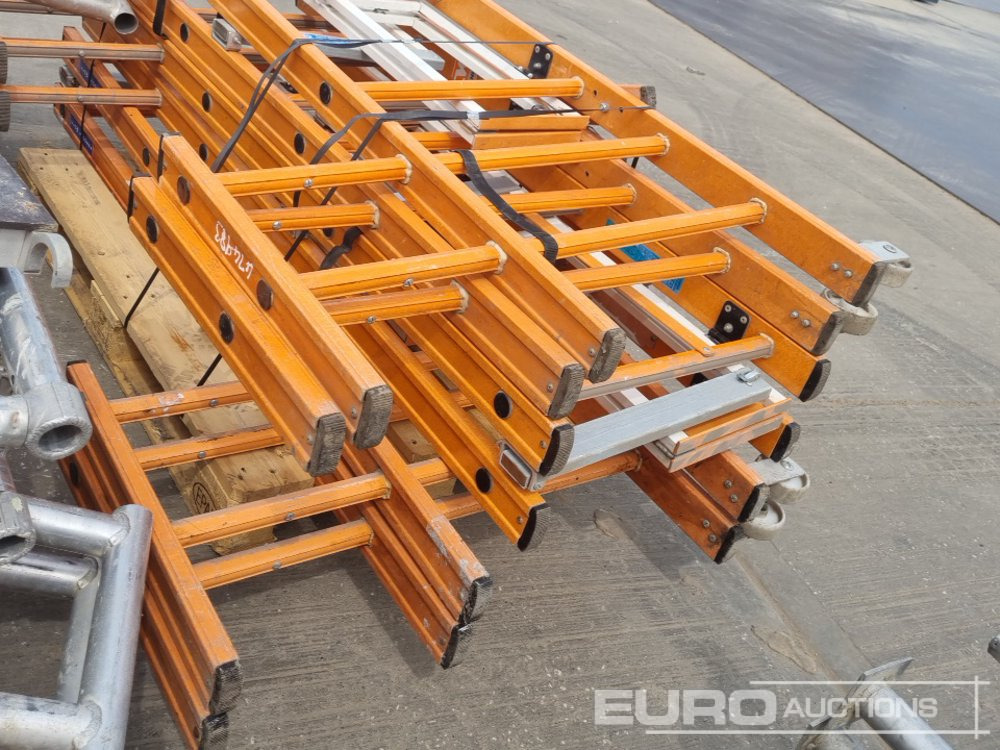 İnşaat ekipmanı Bundle of Folding Aluminium Scaffolding (5 of), Bundle of Folding Fiberglass Scaffolding, Bundle of Aluminium Scaffolding (3 of), Aluminium Staging Boards (3 of): fotoğraf 20