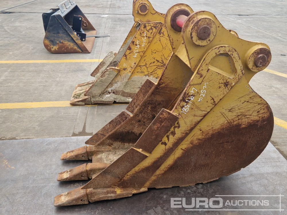 CAT 24" Digging Bucket 80mm Pin to suit 20 Ton Excavator - Kova: fotoğraf 2 CAT 24" Digging Bucket 80mm Pin to suit 20 Ton Excavator - Kova: fotoğraf 2