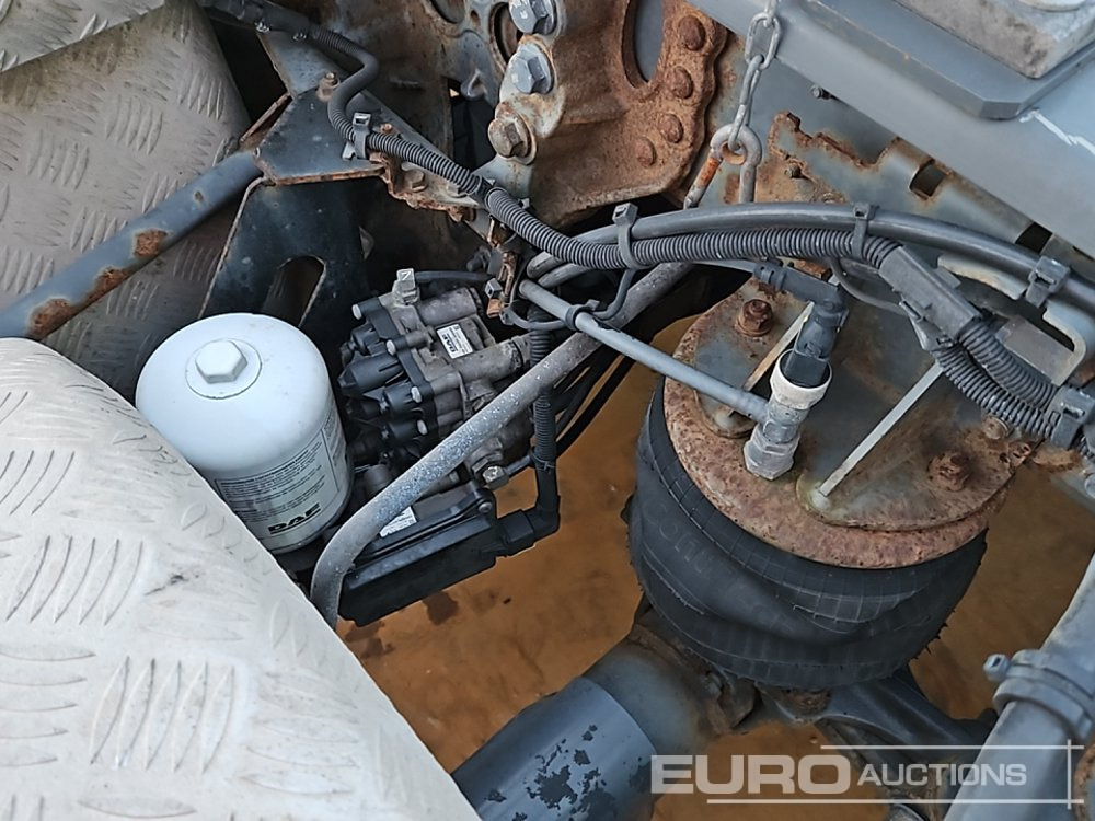 Çekici 2017 DAF CF450: fotoğraf 39 Çekici 2017 DAF CF450: fotoğraf 39