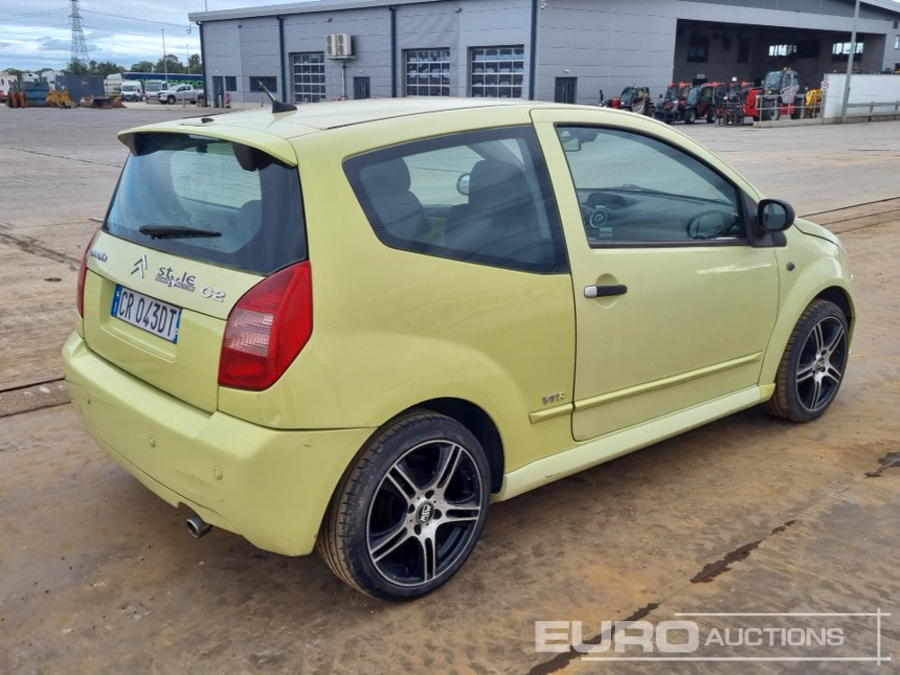 Citroen C2 - Binek araba: fotoğraf 5 Citroen C2 - Binek araba: fotoğraf 5