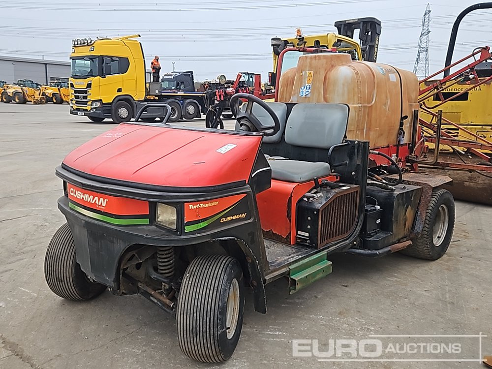 Cushman Turf-Truckster - Kendi yürür ilaçlama makinesi: fotoğraf 1 Cushman Turf-Truckster - Kendi yürür ilaçlama makinesi: fotoğraf 1