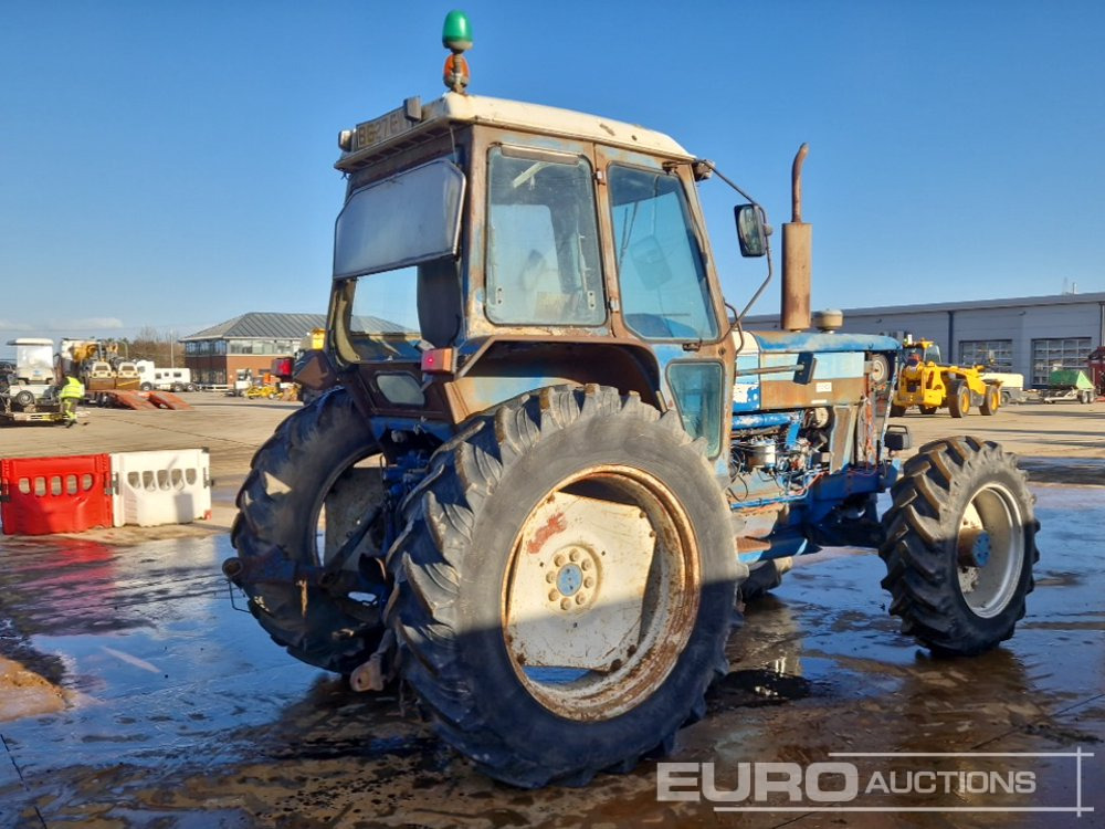 Ford 8210 - Traktör: fotoğraf 5 Ford 8210 - Traktör: fotoğraf 5