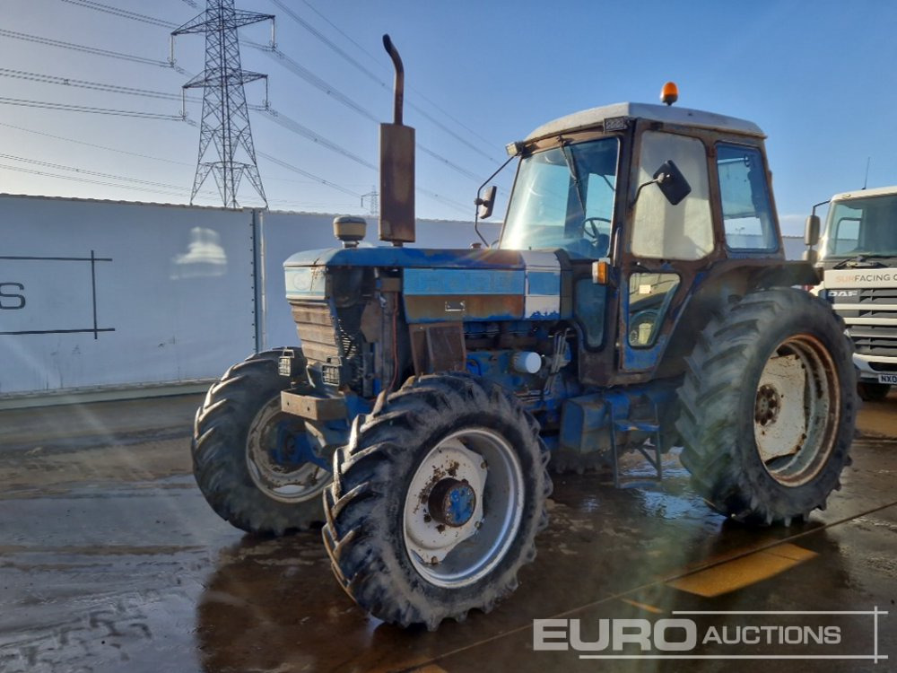 Ford 8210 - Traktör: fotoğraf 1 Ford 8210 - Traktör: fotoğraf 1
