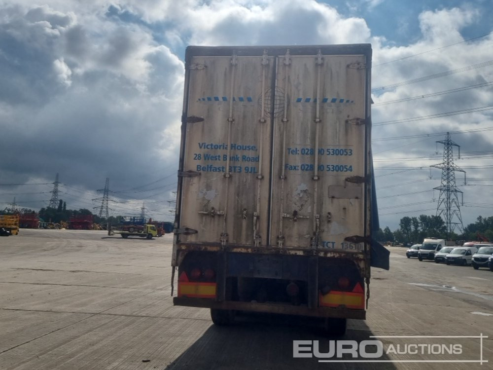 Fruehauf Tri Axle Curtainsider Trailer - Tenteli dorse: fotoğraf 5 Fruehauf Tri Axle Curtainsider Trailer - Tenteli dorse: fotoğraf 5