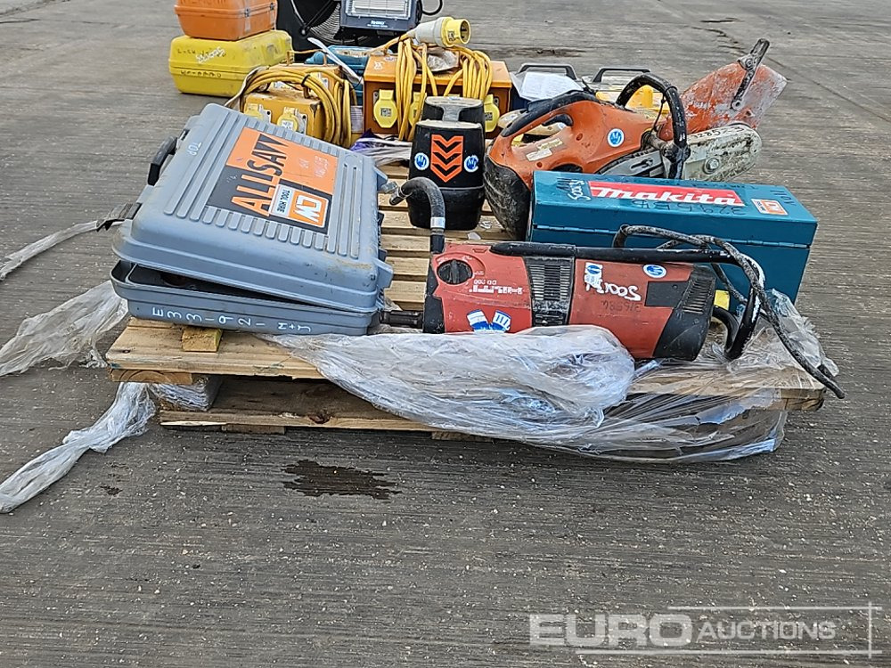 Hilti DD200 110Volt Coring Drill, Arbortech 110Volt Saw, Makita 110Volt Router (Spares), Stihl Petrol Quick Cut Saw (Spares), 110Volt Splitter Box (4 of), 110Volt Transformer, 230Volt Transformer (2 o - İnşaat ekipmanı: fotoğraf 4 Hilti DD200 110Volt Coring Drill, Arbortech 110Volt Saw, Makita 110Volt Router (Spares), Stihl Petrol Quick Cut Saw (Spares), 110Volt Splitter Box (4 of), 110Volt Transformer, 230Volt Transformer (2 o - İnşaat ekipmanı: fotoğraf 4