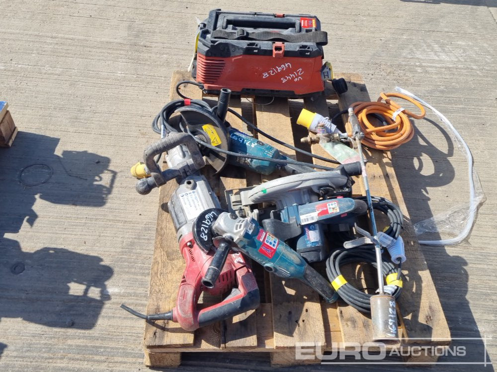 Hilti VC40-UM 110 Volt Vacuum Cleaner, Milwaukee 110Volt Hand Held Breaker, Makita 110Volt Angle Grinder (2 of), Bosh 110 Volt Circular Saw, Propane Burner & Regulator - İnşaat ekipmanı: fotoğraf 3 Hilti VC40-UM 110 Volt Vacuum Cleaner, Milwaukee 110Volt Hand Held Breaker, Makita 110Volt Angle Grinder (2 of), Bosh 110 Volt Circular Saw, Propane Burner & Regulator - İnşaat ekipmanı: fotoğraf 3