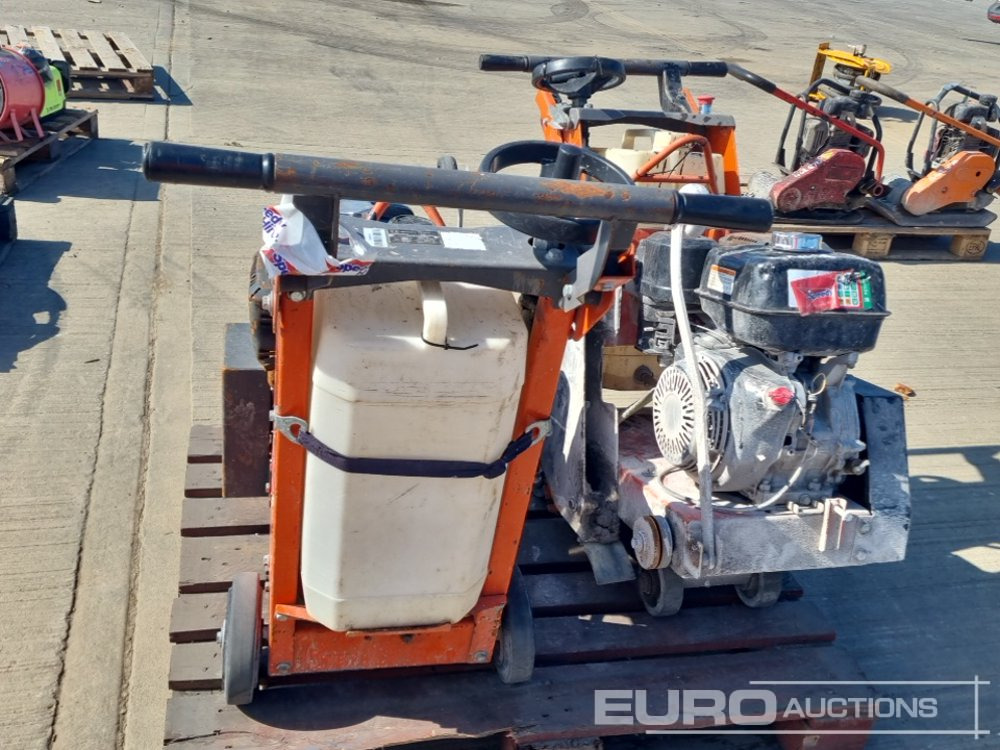 Husqvarna FS400LV - Asfalt döşeme aracı: fotoğraf 3 Husqvarna FS400LV - Asfalt döşeme aracı: fotoğraf 3