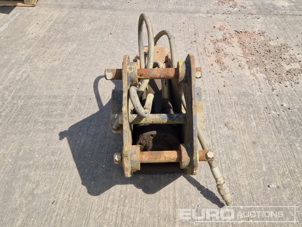 Hydraulic Breaker 45mm Pin to suit 4-6 Ton Excavator - Hidrolik kırıcı: fotoğraf 4 Hydraulic Breaker 45mm Pin to suit 4-6 Ton Excavator - Hidrolik kırıcı: fotoğraf 4