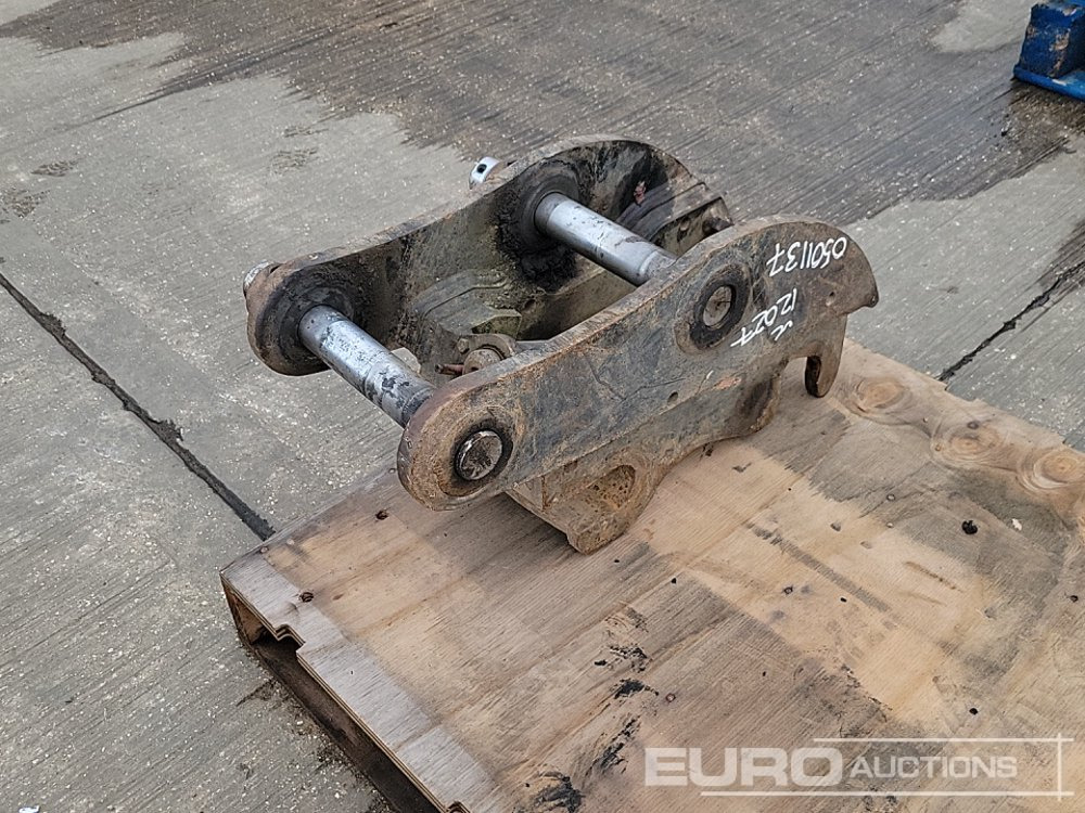 Hydraulic Double Lock Quick Hitch 45mm Pin to suit 4-6 Ton Excavator - Çabuk bağlantı: fotoğraf 5 Hydraulic Double Lock Quick Hitch 45mm Pin to suit 4-6 Ton Excavator - Çabuk bağlantı: fotoğraf 5