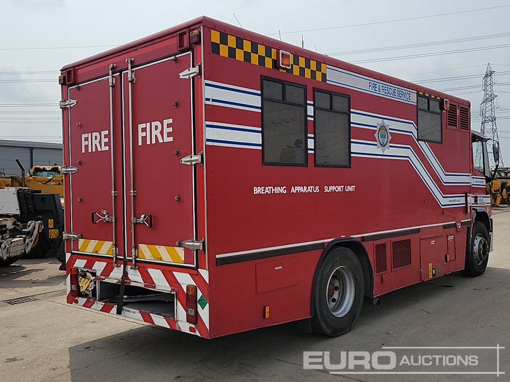 Iveco Ford Super Cargo 170E23, 4x2 Fire Unit, On Board CompressoR, (For Export or Breaking Use Only, Cannot Be Used within UK) (Reg Docs Are NOT Available) - Yol süpürme aracı: fotoğraf 5 Iveco Ford Super Cargo 170E23, 4x2 Fire Unit, On Board CompressoR, (For Export or Breaking Use Only, Cannot Be Used within UK) (Reg Docs Are NOT Available) - Yol süpürme aracı: fotoğraf 5