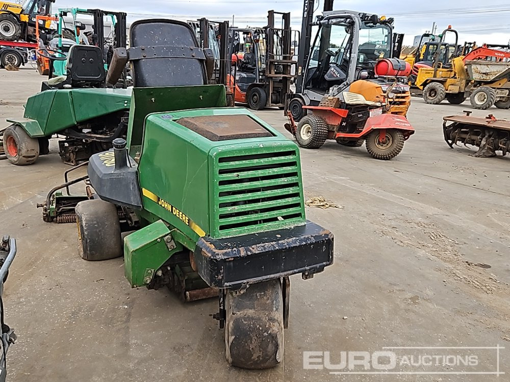 John Deere 2243 - Çim biçme makinesi: fotoğraf 4 John Deere 2243 - Çim biçme makinesi: fotoğraf 4