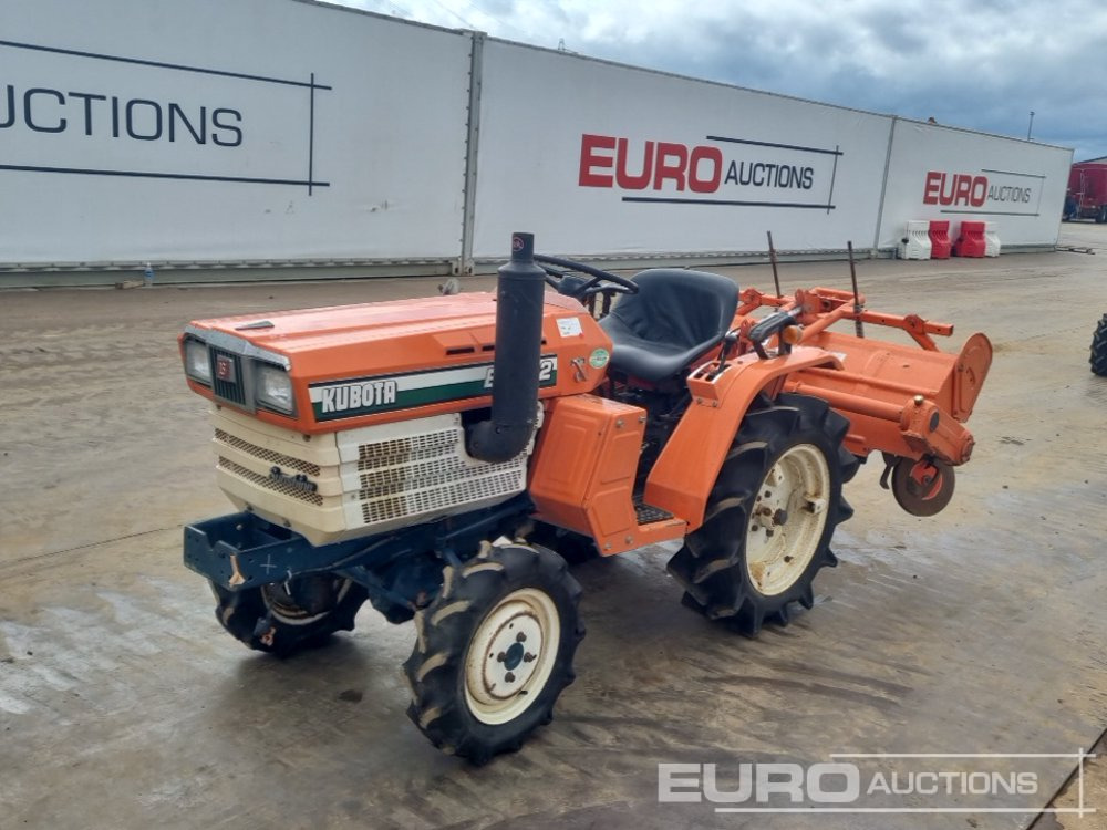Kubota B1502 - Küçük traktör: fotoğraf 1 Kubota B1502 - Küçük traktör: fotoğraf 1