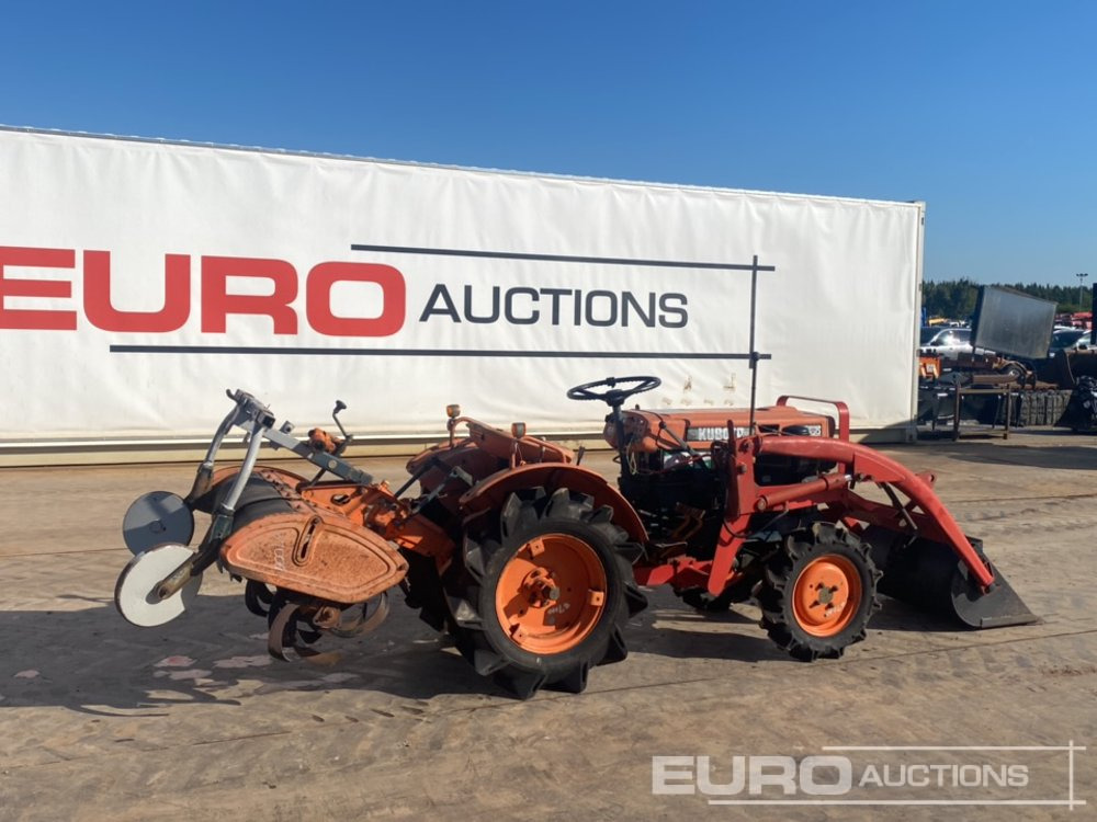 Kubota B7000 - Küçük traktör: fotoğraf 5 Kubota B7000 - Küçük traktör: fotoğraf 5
