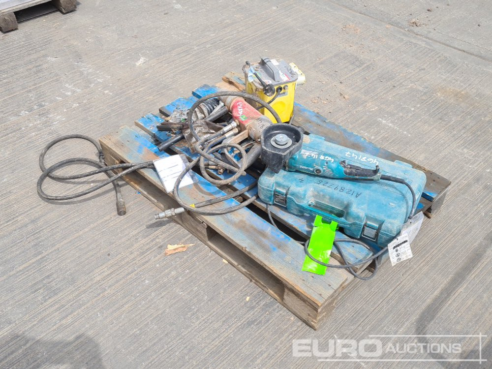 Makita 110Volt Angle Grinder, Makita 110Volt Drill, 110Volt Transformer, Pneumatic Hand Held Breaker, Hydraulic Impact Wrench (2 of) - İnşaat ekipmanı: fotoğraf 5 Makita 110Volt Angle Grinder, Makita 110Volt Drill, 110Volt Transformer, Pneumatic Hand Held Breaker, Hydraulic Impact Wrench (2 of) - İnşaat ekipmanı: fotoğraf 5